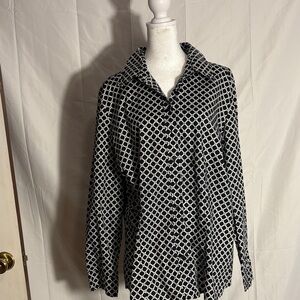 Chadwicks Black and White Patterned Button Down Shirt
